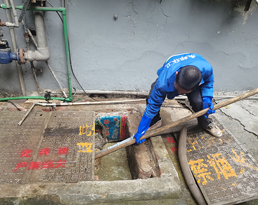 龙河镇清掏化粪池